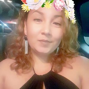 Meet your Posher, Karol